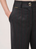 Calça de riscas bordeaux Cristina Barros – imagem 3