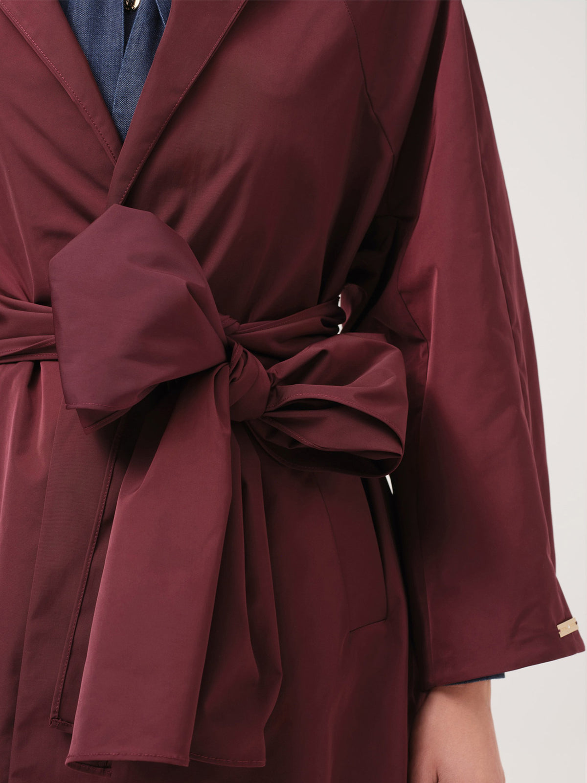 Capa de chuva oversized com capuz Cristina Barros – imagem 5