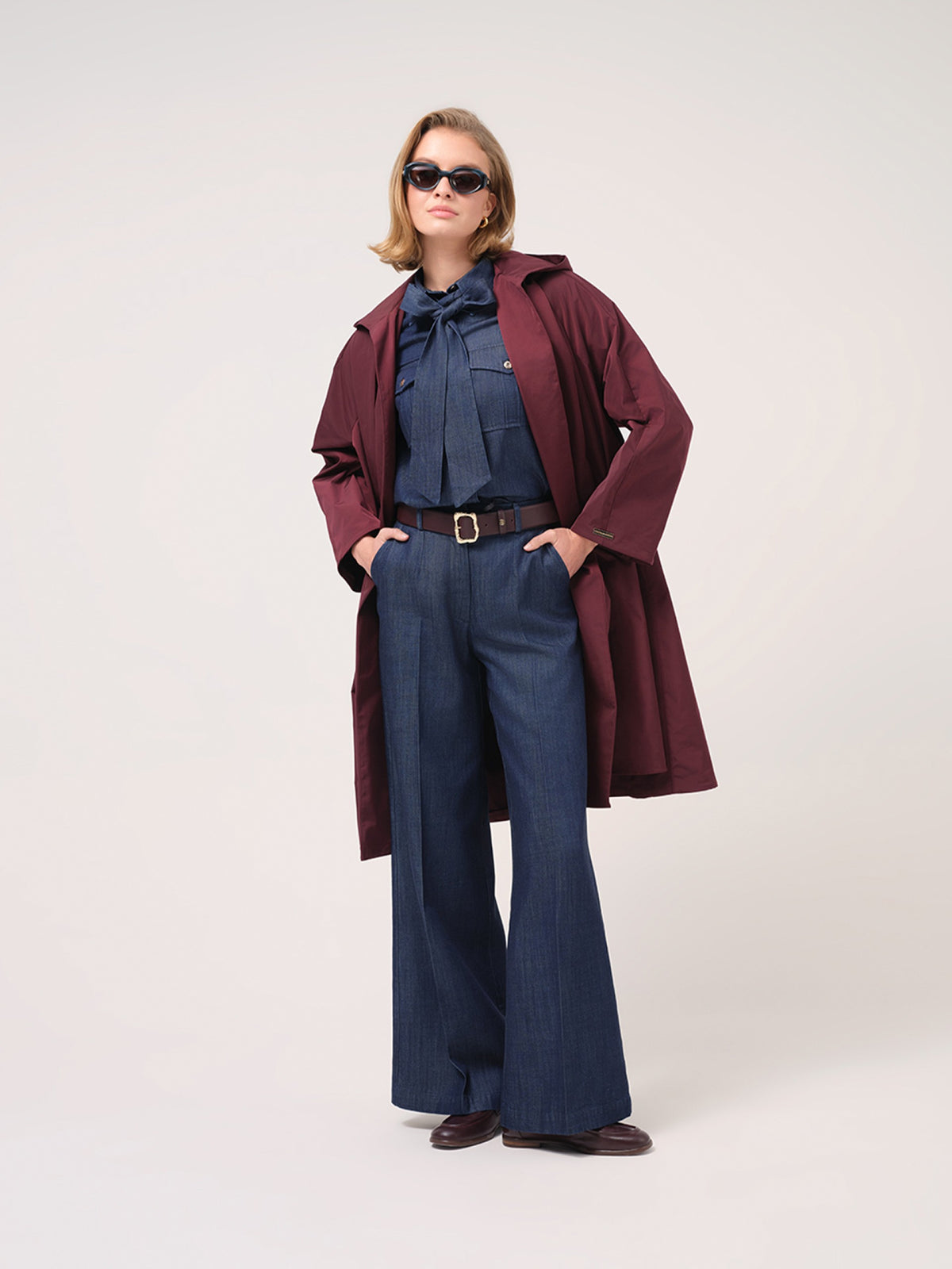 Capa de chuva oversized com capuz Cristina Barros